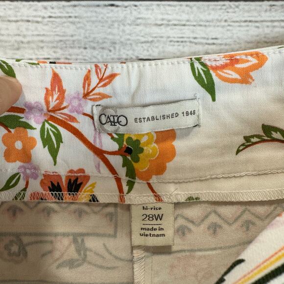 Cato Plus Size Colorful Floral Printed High Rise Cropped Pants Size 28W - Picture 6 of 9